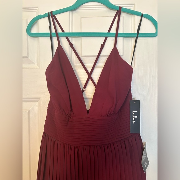 Lulus Burgundy Pleated Midi Dress - Picture 5 of 8